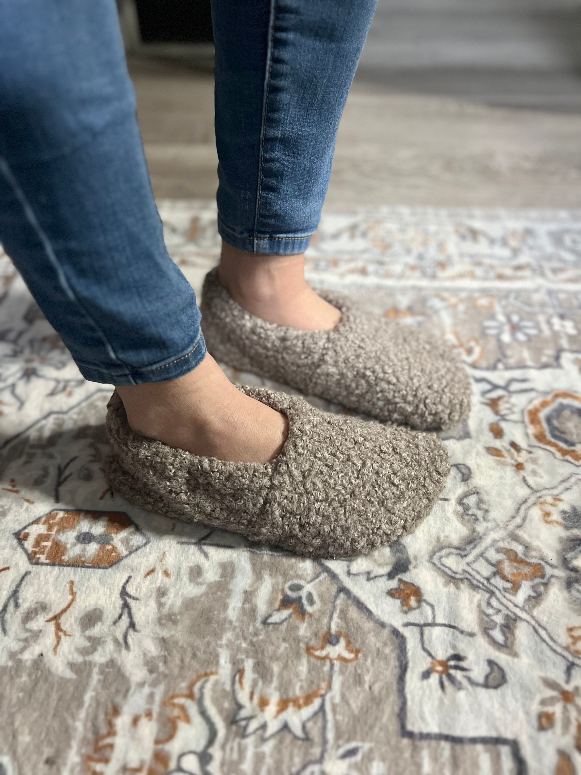 JadyLadys - Wooly Taupe- custom order