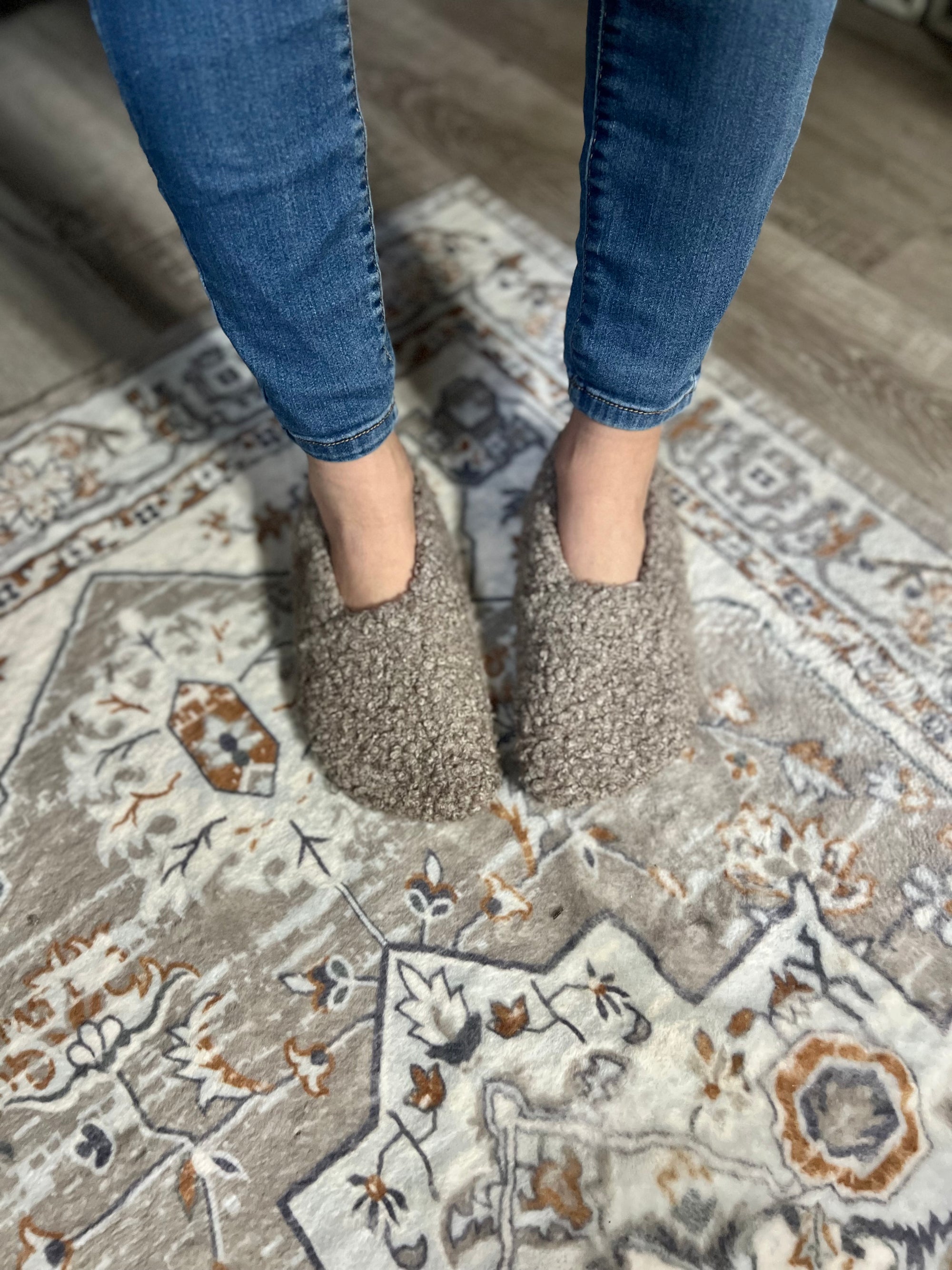 JadyLadys - Wooly Taupe- custom order