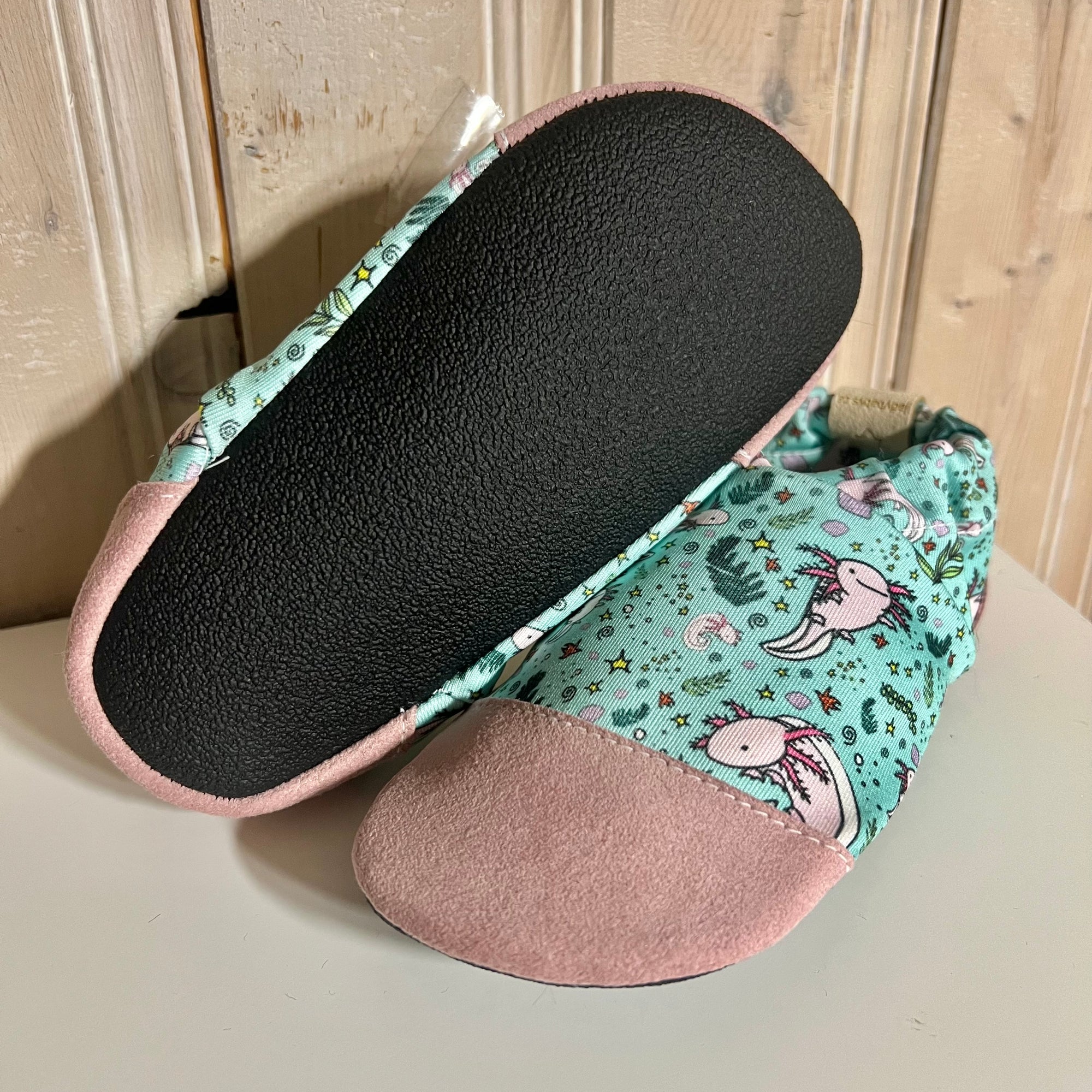 Water shoes - Pink Axolotl