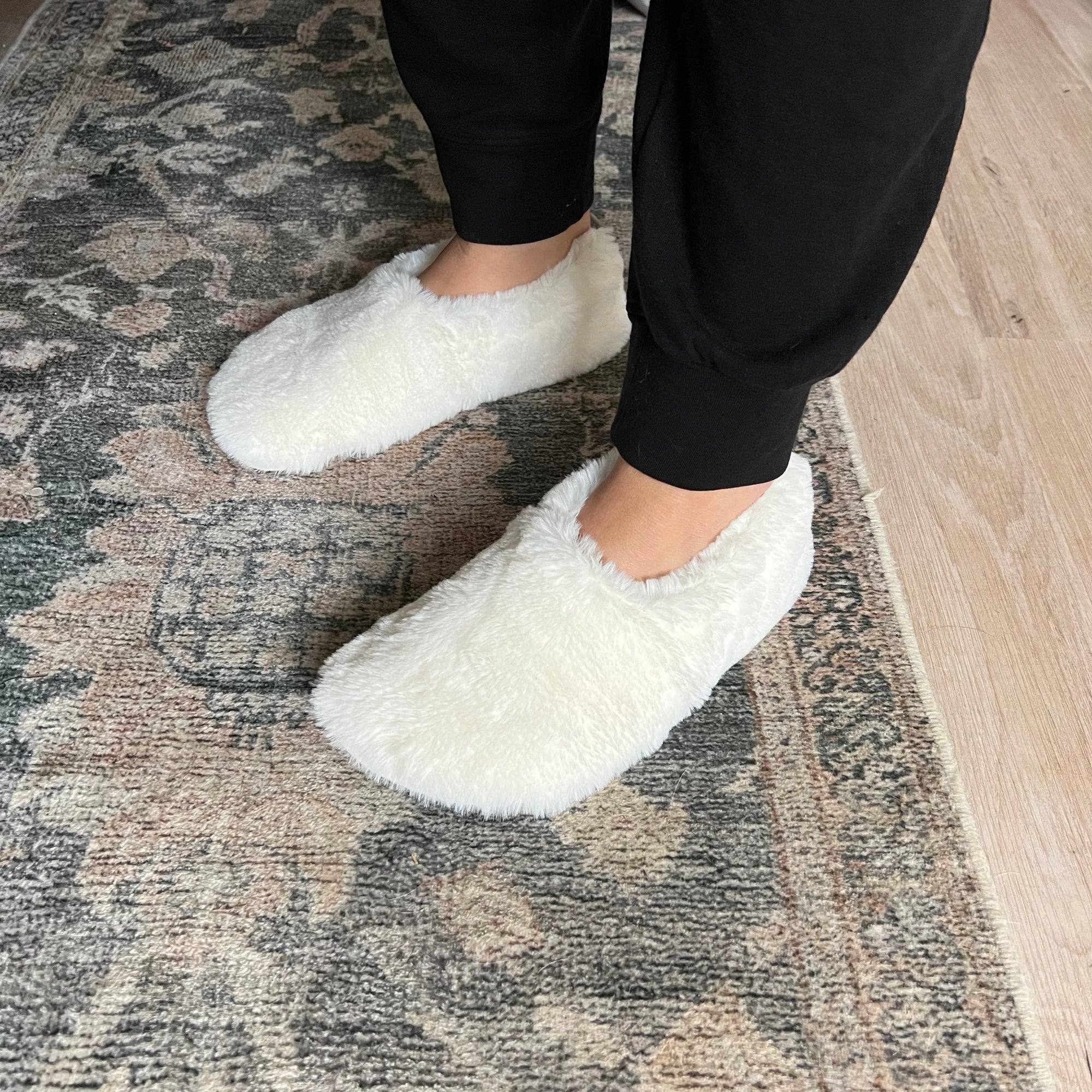 JadyLadys - Furry White -custom order