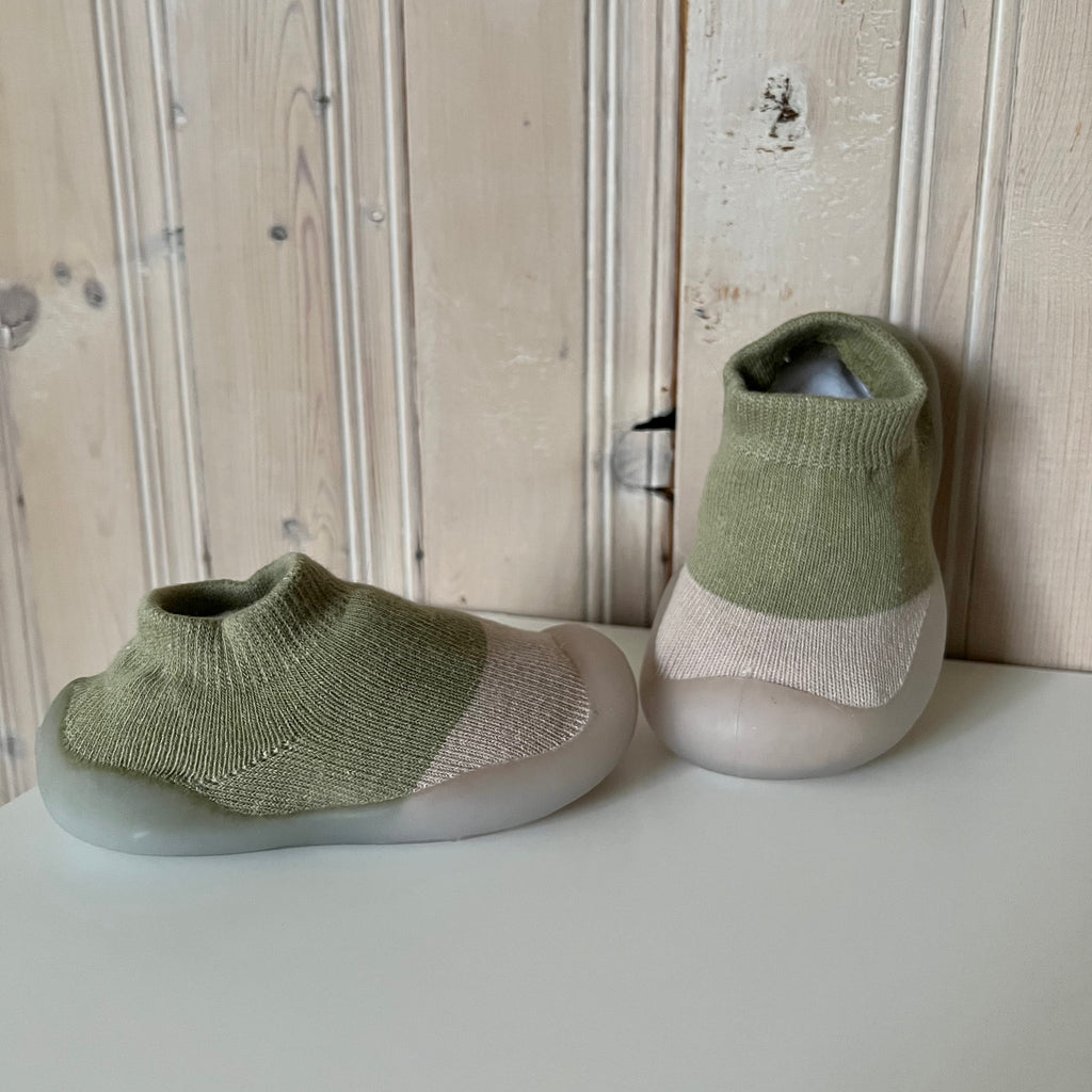 Sock Shoes - Olive & Oatmeal