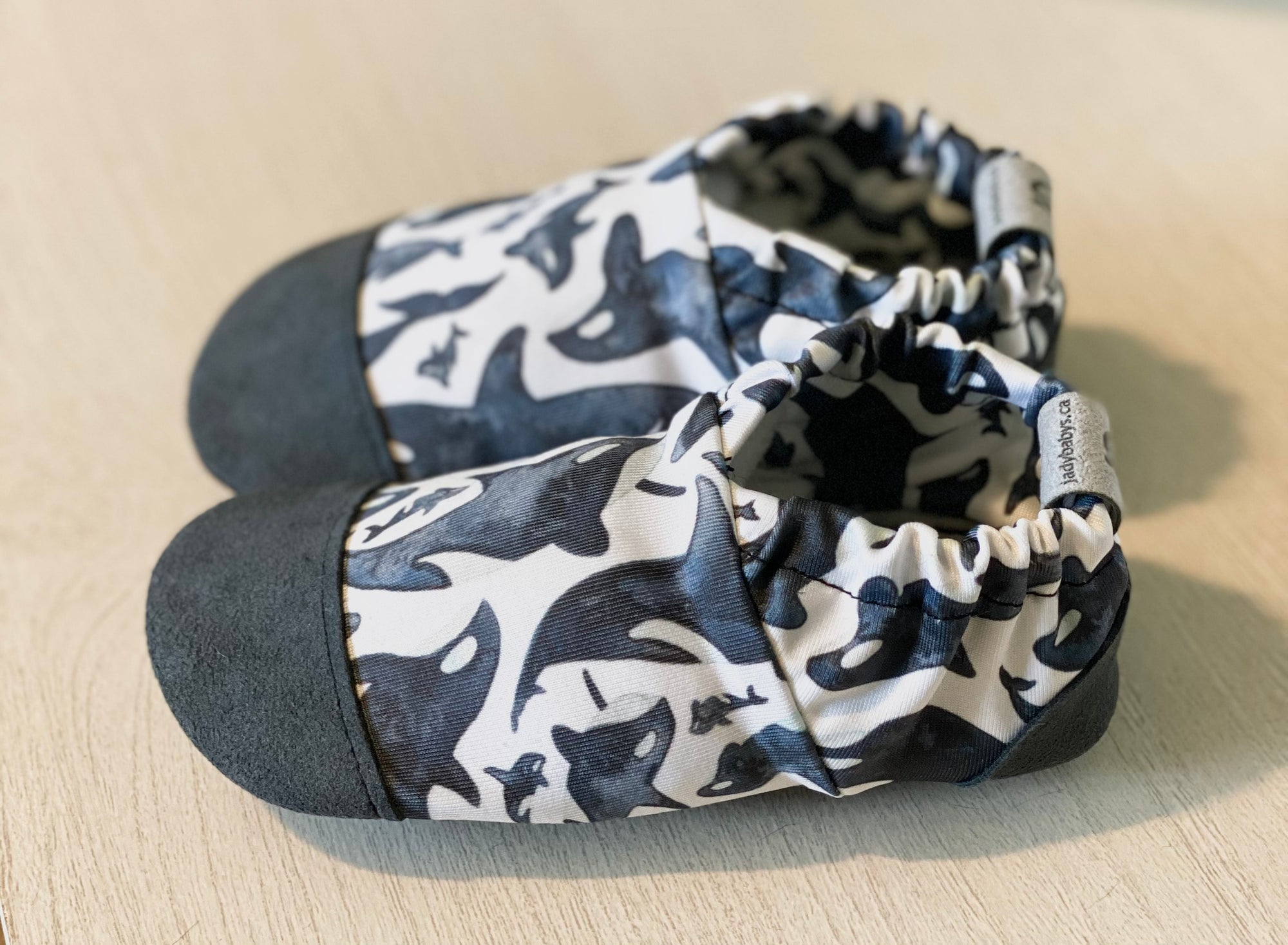 Water shoes - Orca - Ready to ship